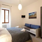 Borooms Pensión 4*